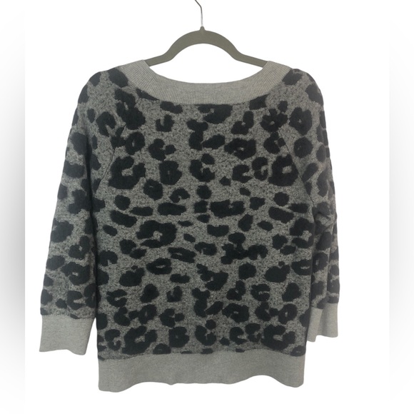 LOFT Sweaters - Loft Animal Print Neutral Crew Neck Sweater Soft Fuzzy Textured Banded Hem